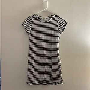 T-shirt dress